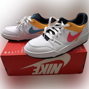 Nike Full Force Low NIB